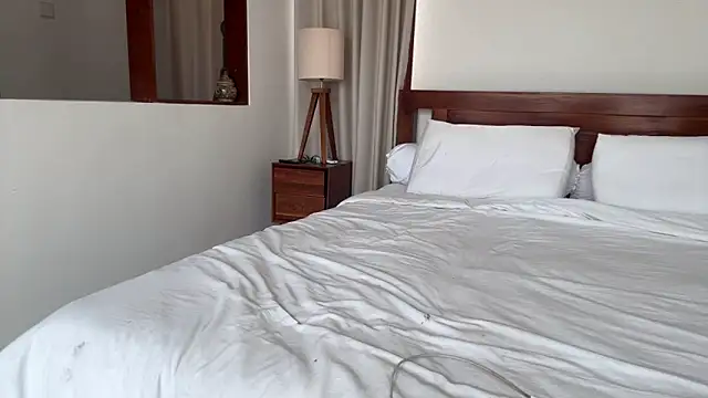 ViviNoir 现场XXX聊天