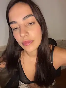 littlethyy élő XXX-chatje