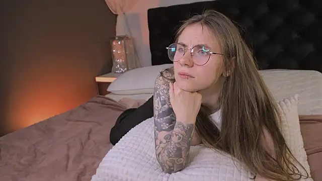 _AnnaStark_ – Naživo XXX chat