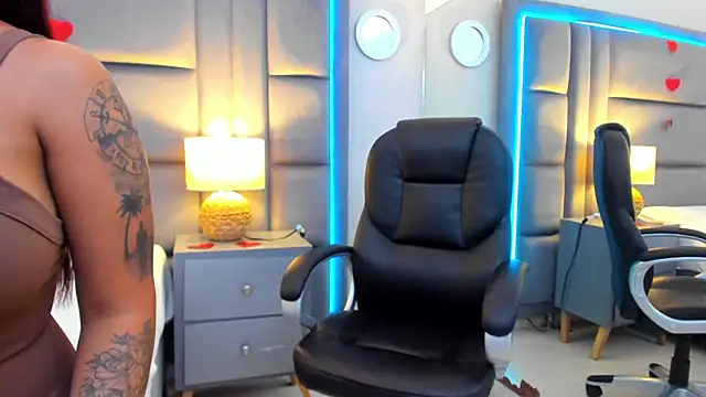 GabyMoreau Chat XXX in diretta