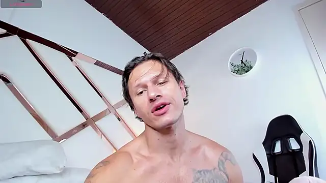 Justin_valverde 现场XXX聊天