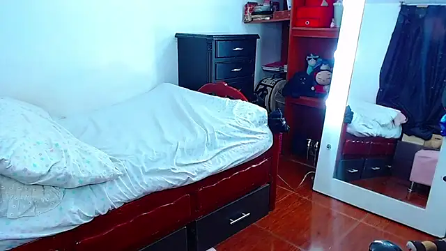 MariamGray1 Live XXX-Chat