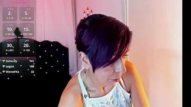 Trinityy__ – Naživo XXX chat