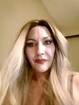 ShyGirlV 现场XXX聊天