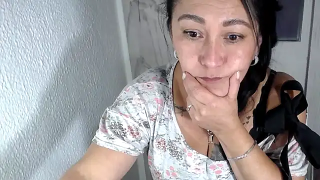 JULIANAWET69: απευθείας συνομιλία ΧΧΧ