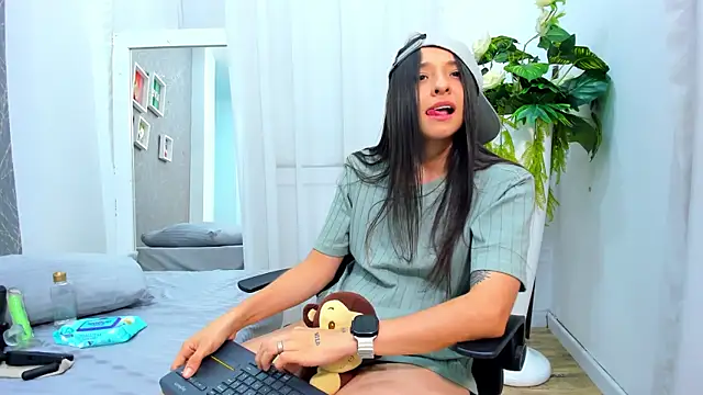 ViictoriiaSaenz Chat XXX live