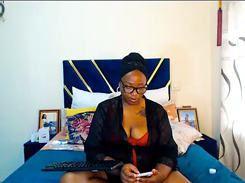 veronica1xxx Adlı Modelin Canlı XXX Sohbeti