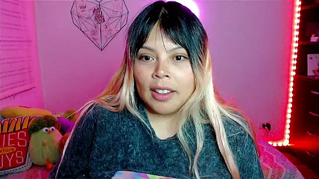 EllieMoonX's Live XXX Chat