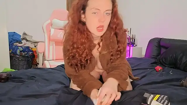 ENGLISHEMILY_69 live XXX chat