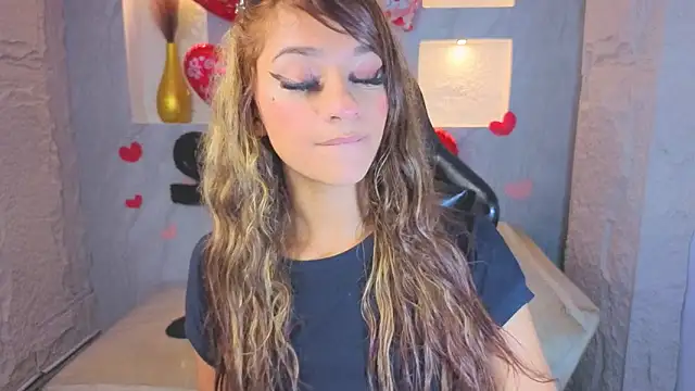 Laurita_b Adlı Modelin Canlı XXX Sohbeti