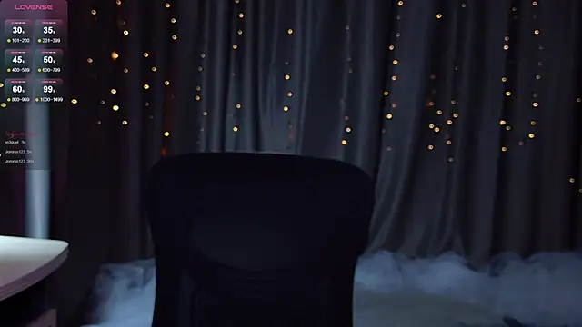 LilithStrangfor live XXX chat