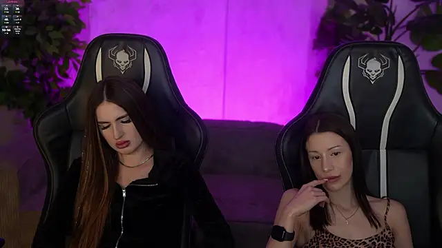 Selena_GlowのライブXXXチャット