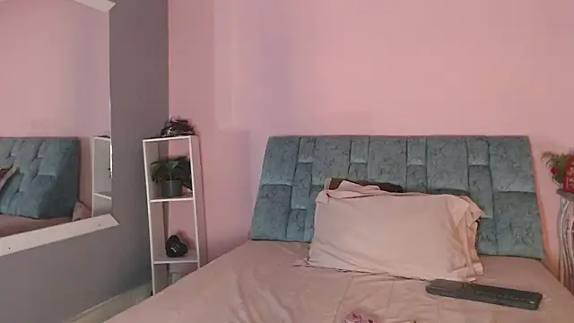 แชท XXX สดของ Camila_Russoo