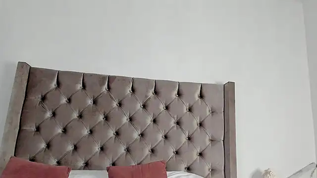 RedNDizzy Adlı Modelin Canlı XXX Sohbeti