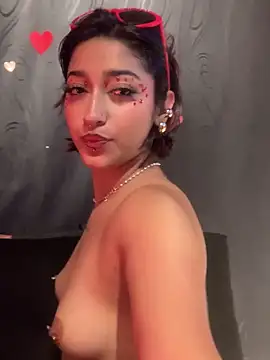 Chat XXX ao vivo de LilithMonette