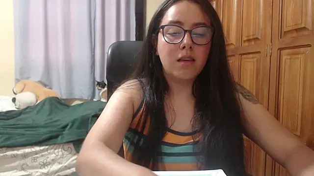 Chat +18 de Venus_cat_ ao vivo