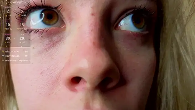 Chat +18 de TiffinyMergist ao vivo