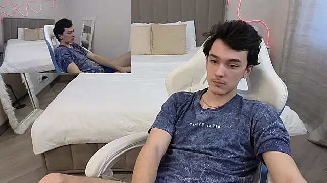 MoonlinSkinn Adlı Modelin Canlı XXX Sohbeti