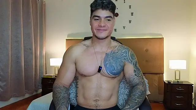 Steven_Velez Adlı Modelin Canlı XXX Sohbeti