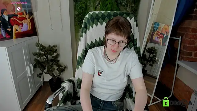 Melissa_Wells: онлайн-секс-чат