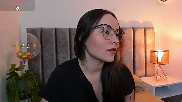 SamanthaSmithx Show in webcam