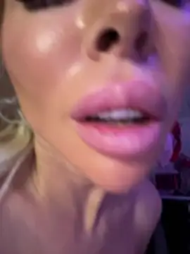 Jemma-J Adlı Modelin Web Kamerası Şovu