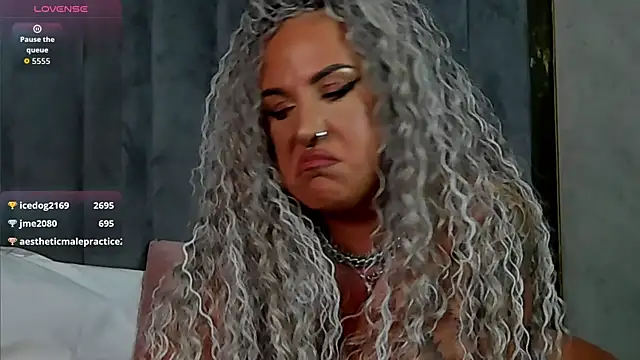 Sierra_Quinn webcam show