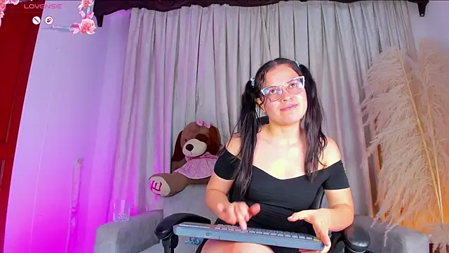 alejagarcia_のライブXXXチャット