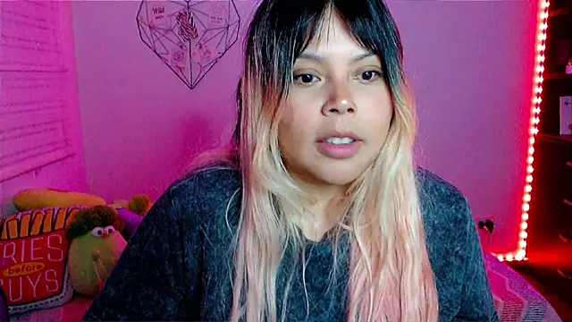 Živý XXX chat EllieMoonX