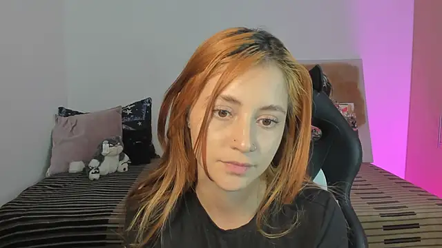 annie_mora élő XXX-chatje