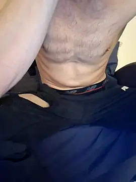 robertoluongo71's Webcam Show