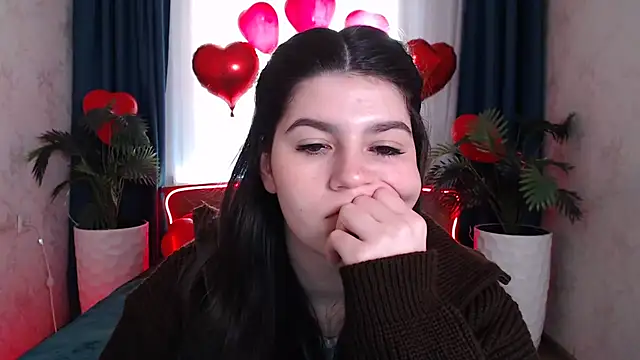 KisaModel's Live XXX Chat