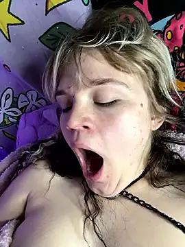 Cutiepiespanks' Webcam Show