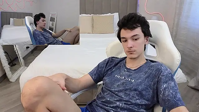 MoonlinSkinn লাইভ XXX চ্যাট