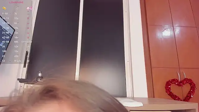 LynnSam_ élő XXX-chatje