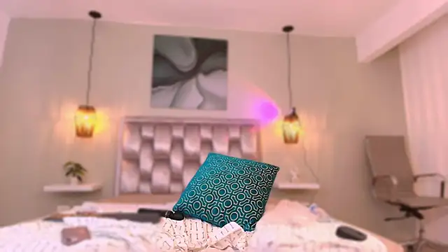 aisha_sakina Adlı Modelin Web Kamerası Şovu