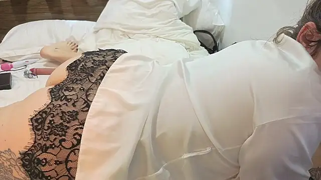 Chatroom XXX en direct de JadeStarUK