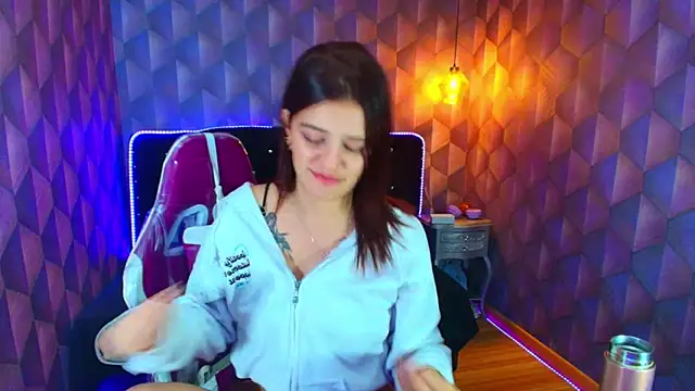 Chat XXX en directo de LiaHarryis