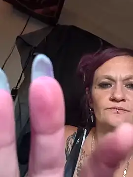 Chatroom XXX en direct de renegade_vyxxen