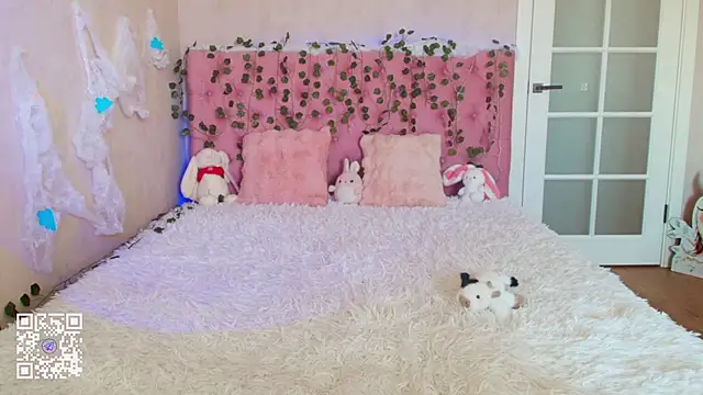 XXX chat uživo modela Pink_Lila18