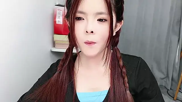 Chatroom XXX en direct de cherry-_-cherry