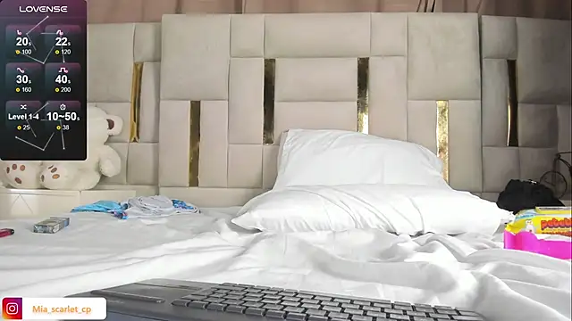 Chat XXX en directo de Mia_scarlet69