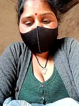 Bharti_thakurr Show in webcam