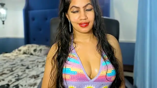 FannyXhot élő XXX-chatje