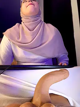 Badra_Abaid – Live XXX-chat