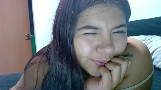 viccky_vick: онлайн-секс-чат