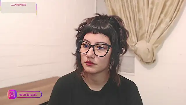 Laury_uri – Live XXX-chat