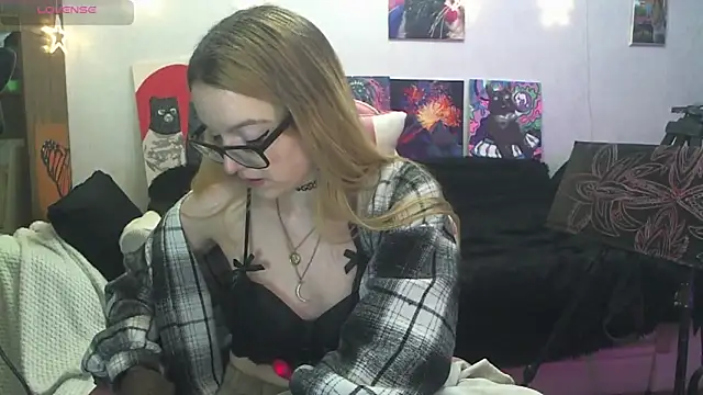 SecretSophia's Live XXX Chat