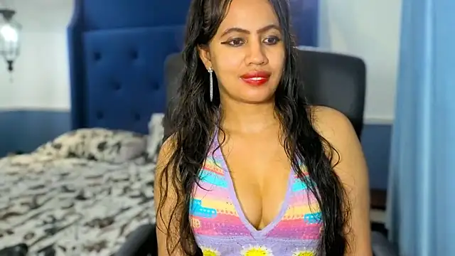 FannyXhot élő XXX-chatje