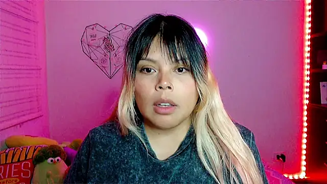 EllieMoonX Chat XXX live